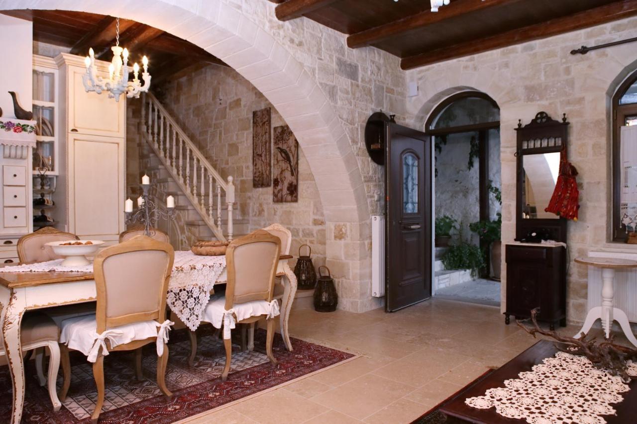 Villa Athina - Irene Country House Ierápetra Buitenkant foto