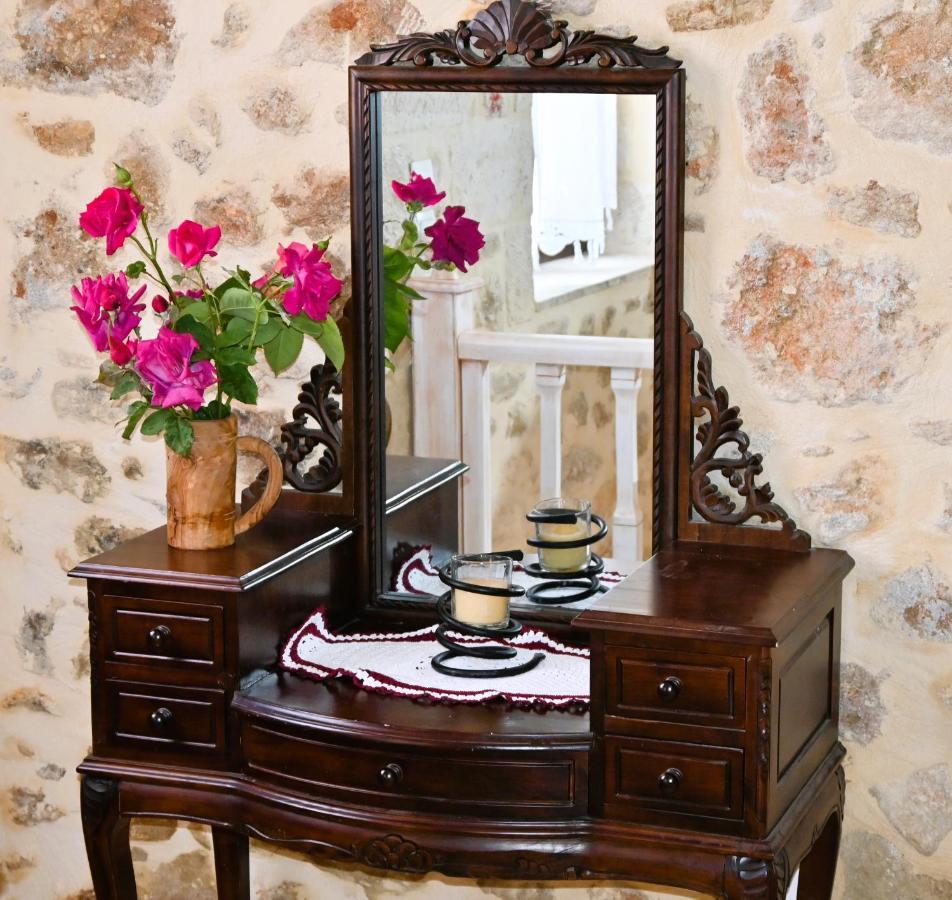 Villa Athina - Irene Country House Ierápetra Buitenkant foto