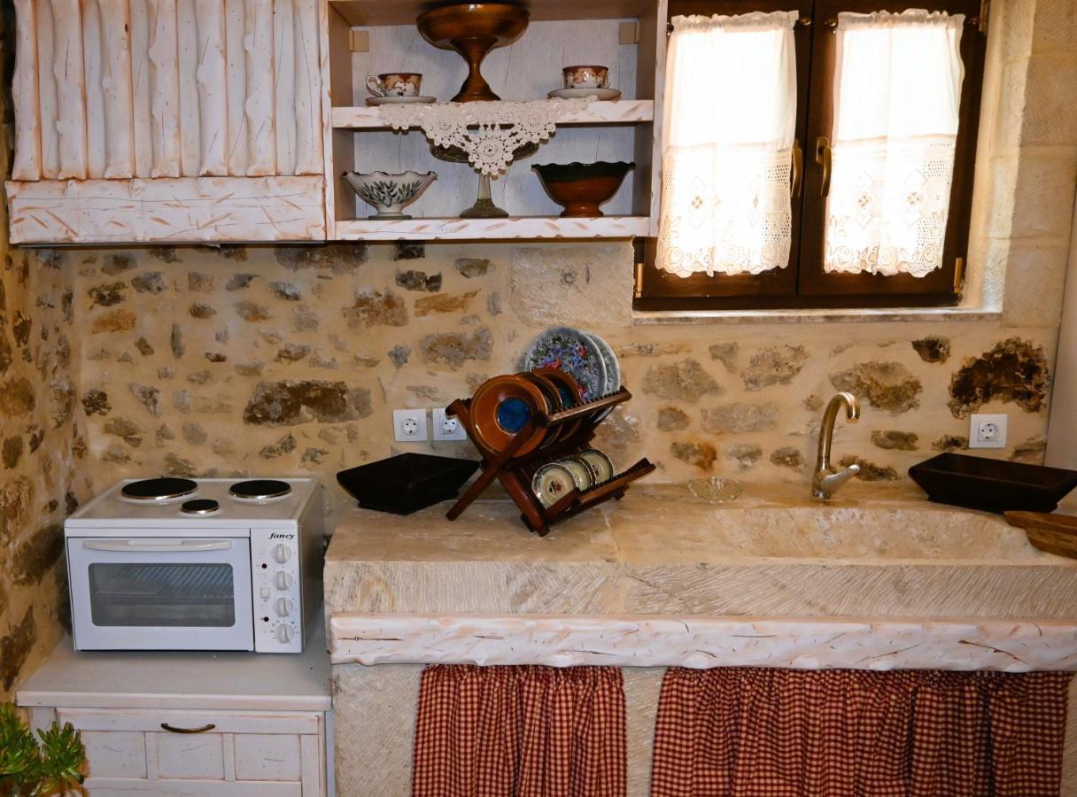 Villa Athina - Irene Country House Ierápetra Buitenkant foto